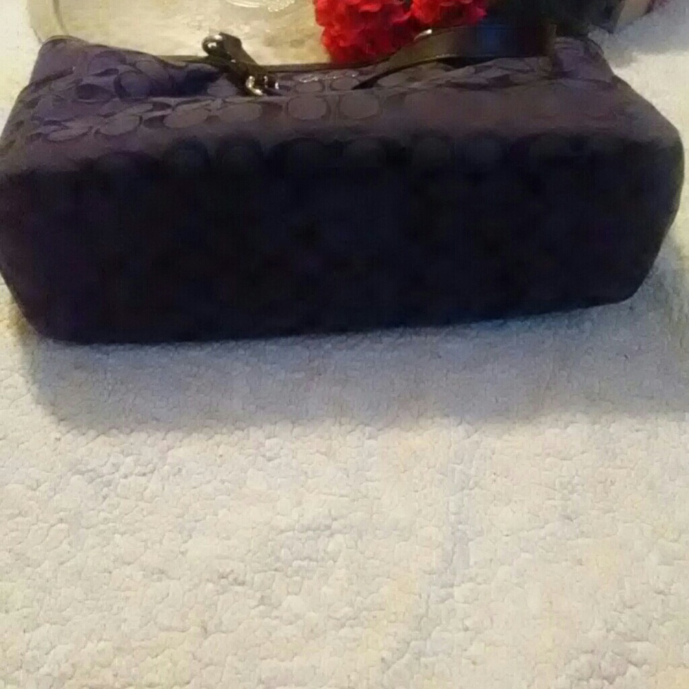 Coach black purse - Picture 3 of 8